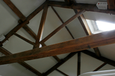 Oak trusses with purlins